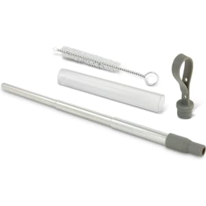 A telescopic straw in silver with a grey silicone tip, accompanied by a cleaning brush and a transparent case.