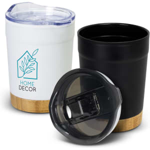 A double wall cup in white and black, featuring a bamboo base and a transparent lid, with a logo.