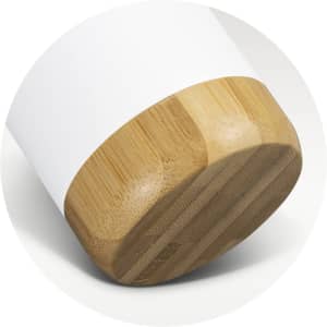 A drink bottle with a white body and a bamboo base, featuring a simple, modern design and a logo.