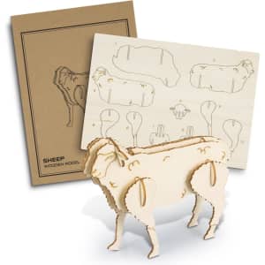 A wooden sheep model in light wood finish, alongside assembly instructions and packaging.