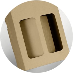 A double wine carry pack in a natural brown colour, featuring two cut-out sections for bottles. The pack has a minimalistic design.