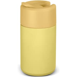 A drink bottle in a light yellow colour with a matching lid. The bottle has a logo.