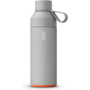 A drink bottle in grey with an orange base, featuring a carry handle and a logo.
