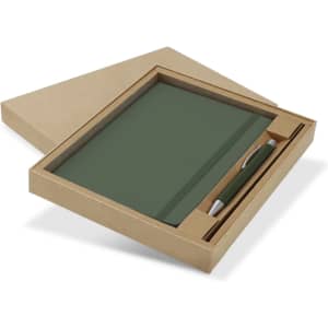 A green notebook and matching pen are presented in a light brown gift box. The set includes an outer box.