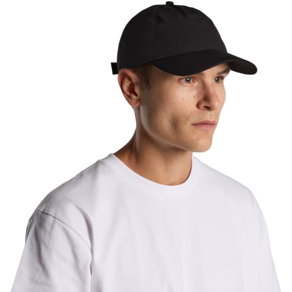 A black cap on a model wearing a white t-shirt, featuring a branding logo.