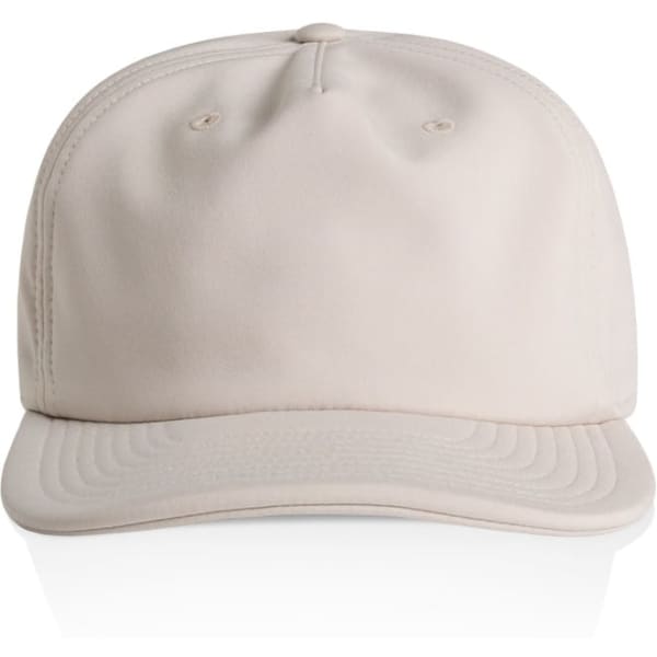 A beige cap with a flat brim and a logo on the front, showcasing a simple and modern design.