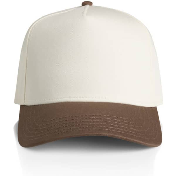 A two-tone cap featuring a cream-coloured body and a brown brim, with a logo on the front.