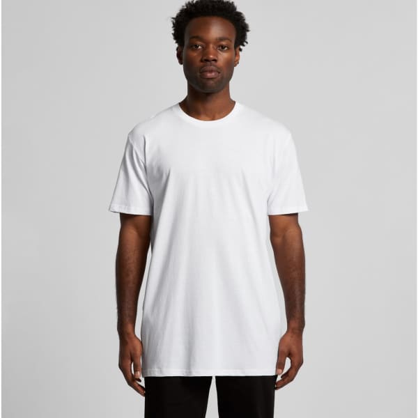 A model wearing a plain white t-shirt with a relaxed fit, featuring short sleeves and a logo on the chest.
