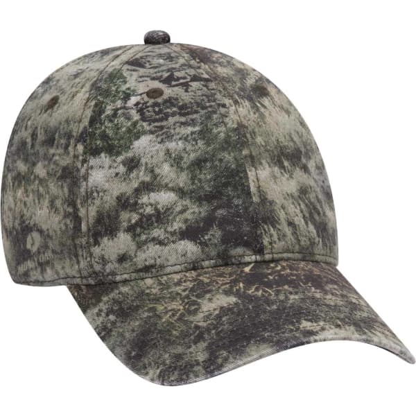A camouflaged cotton six-panel baseball cap with a curved peak and a logo. Ideal for outdoor wear.