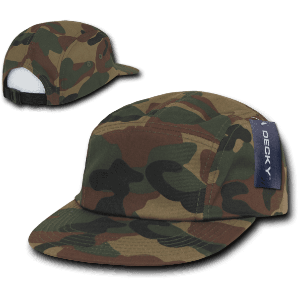 A 5 panel racer cap in a camouflage pattern, featuring a logo on the side and a contrasting rear panel.