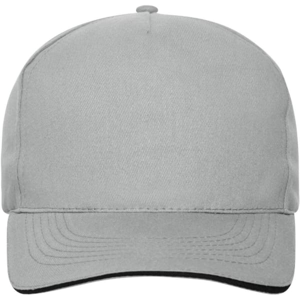 A grey 5 panel sandwich cap made of organic cotton, featuring a curved brim and a logo.