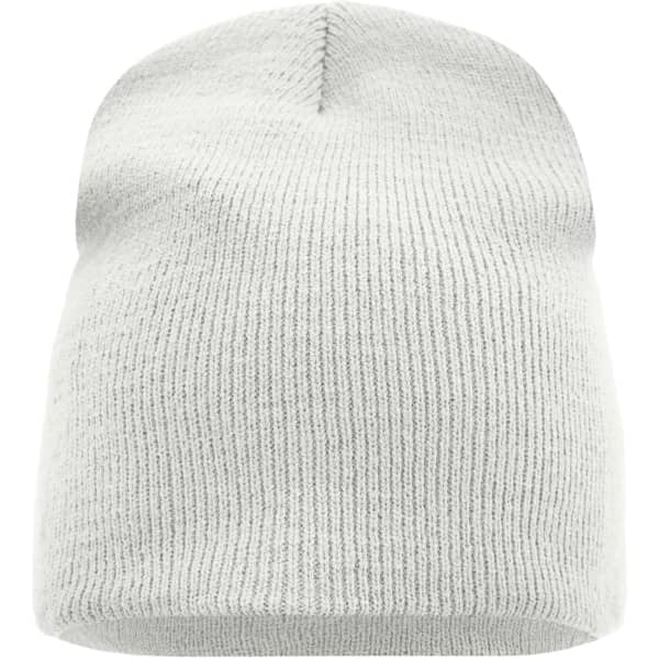 A beanie in light grey with a ribbed texture, featuring a small logo on the side.