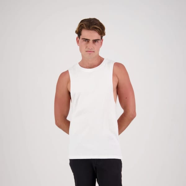 A sleeveless white singlet worn by a model, featuring a plain design and a branding logo.