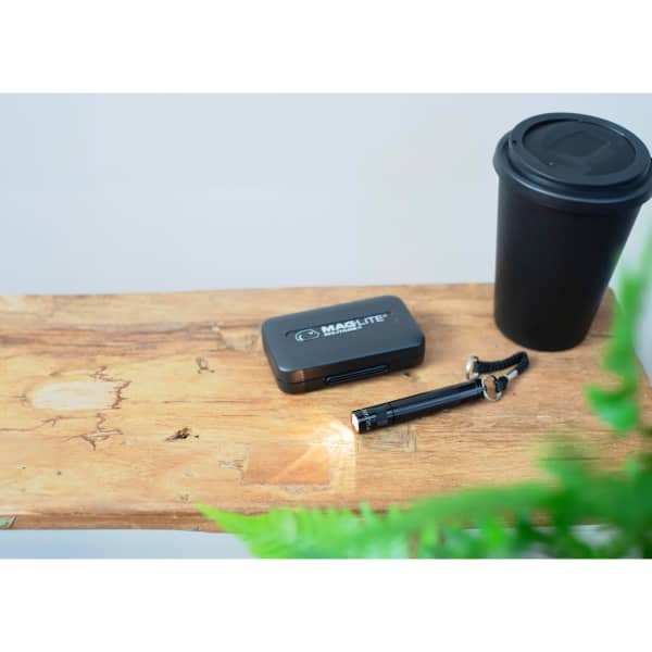 Aluminium Maglite Solitaire flashlight