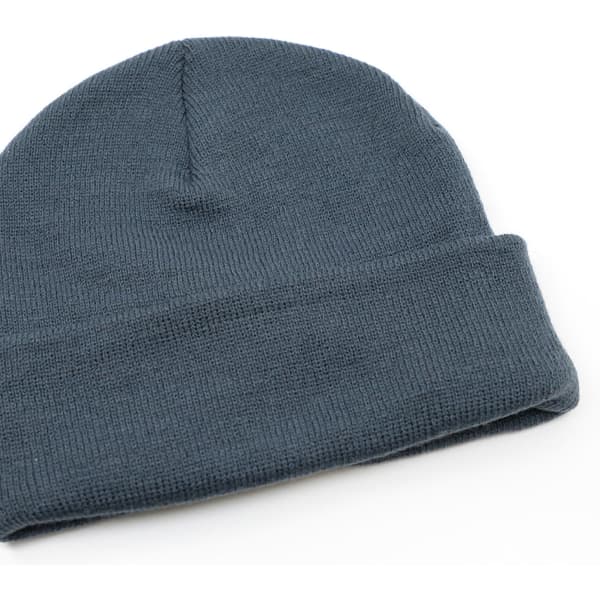 A dark blue knitted beanie with a cuffed design and a logo. Made from recycled polyester.
