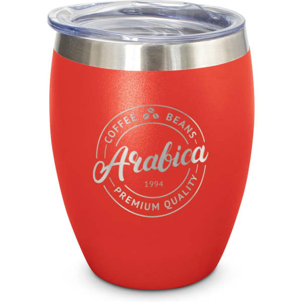 A drink bottle in red with a stainless steel rim and a transparent lid, featuring an engraved logo.