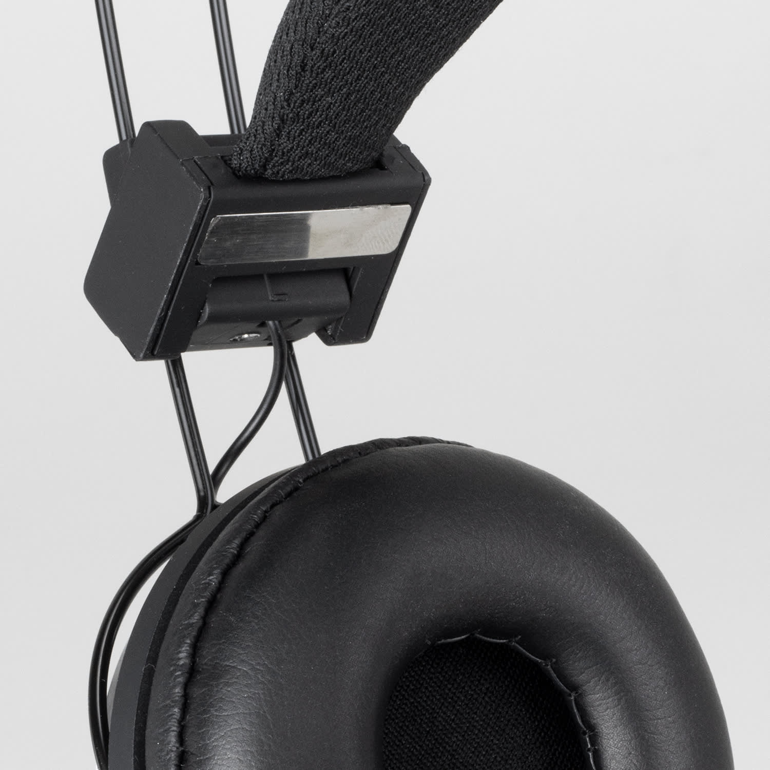 Opus Bluetooth Headphones - image 5