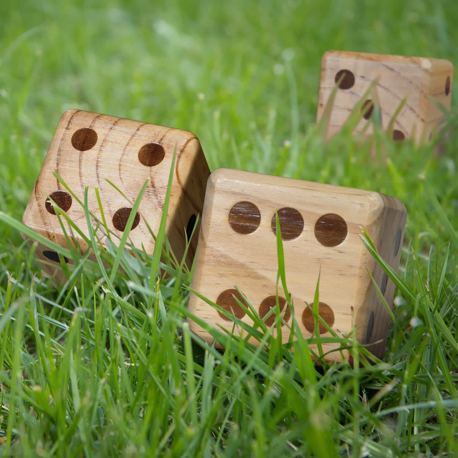 Wooden Yard Dice Game - 122282 Image