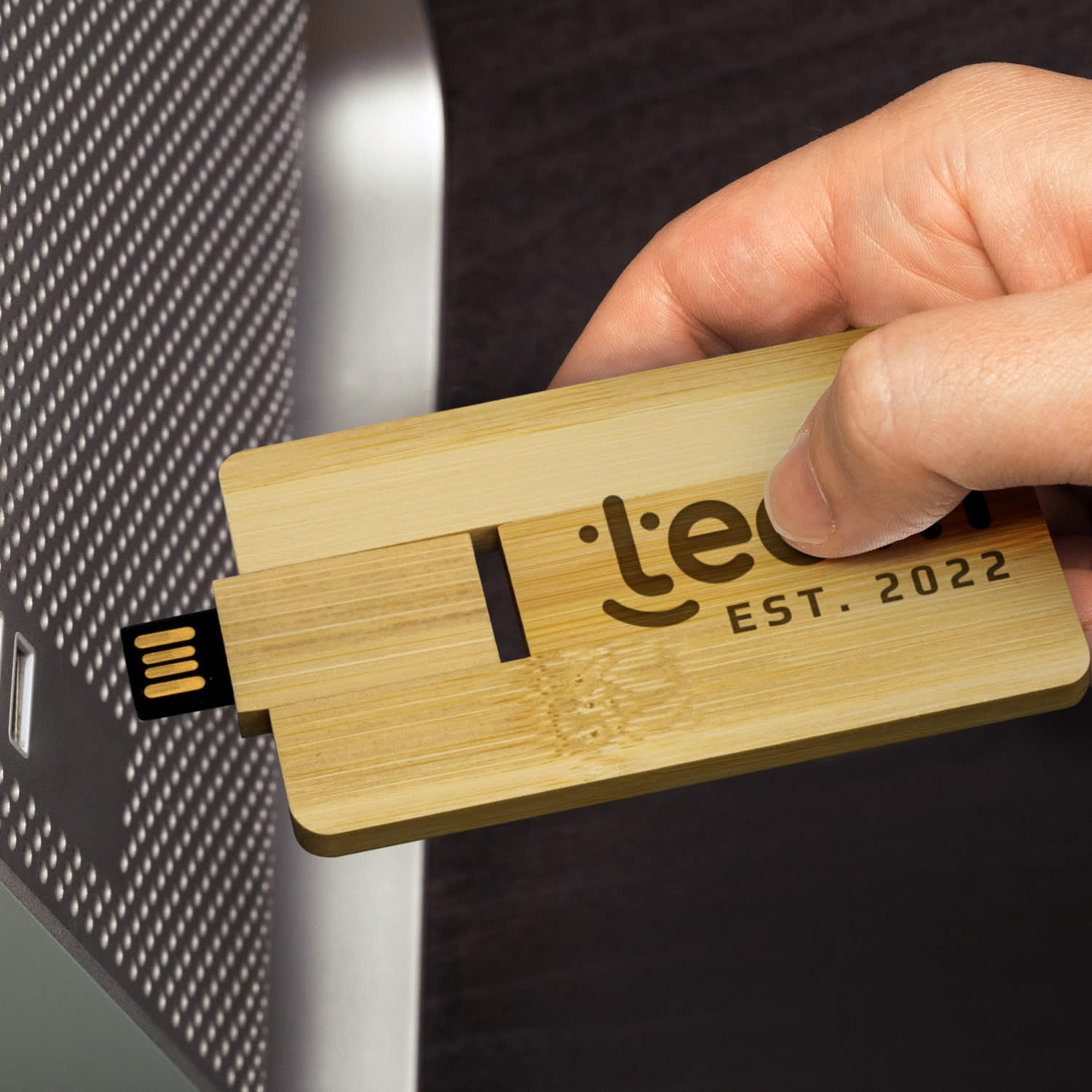 Bamboo Credit Card Flash Drive 8GB - 122325 Image