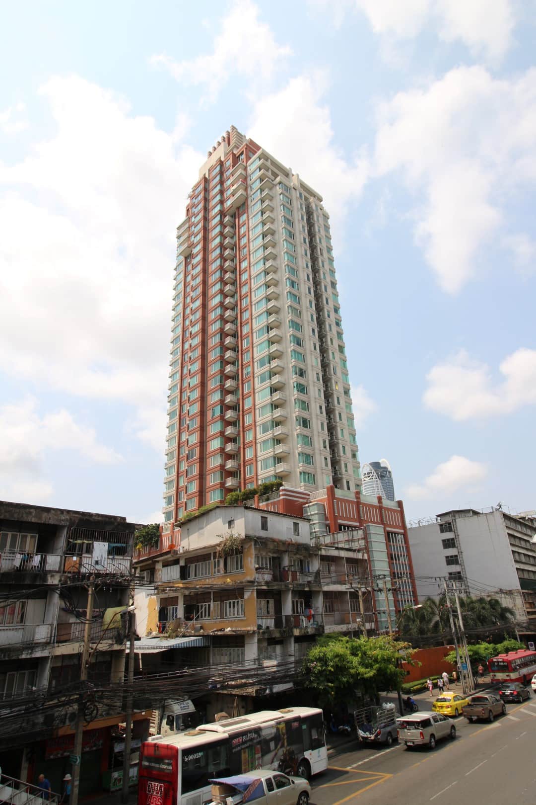 Manhattan Chitlom