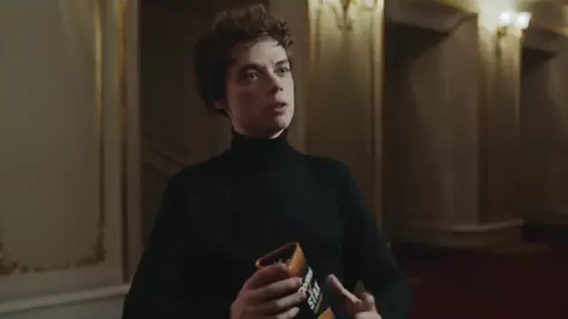 Doritos - Triangle man