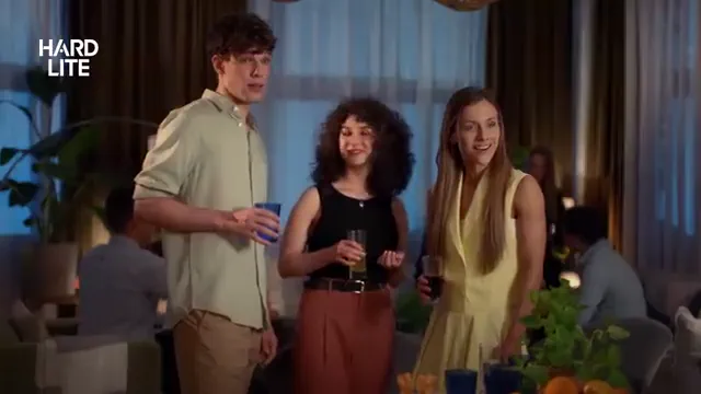 Hard Lite - indul a buli!