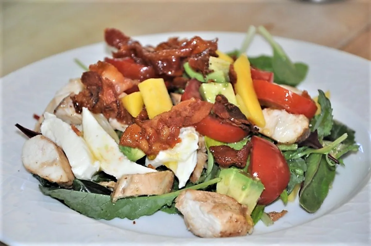 Fantastisk salat med kylling, mango m.m.