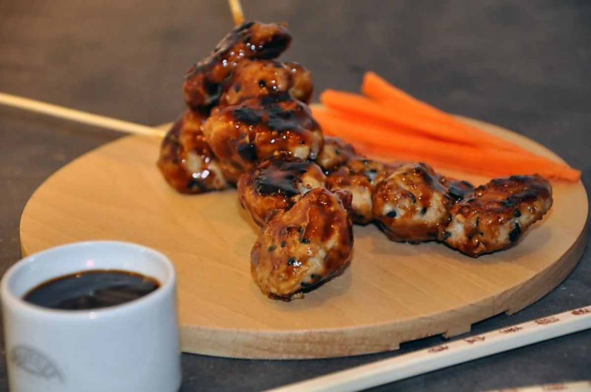 Sticks af kalv/svine fars med Teriyakisauce Sticks af kalv/svine fars med Teriyakisauce