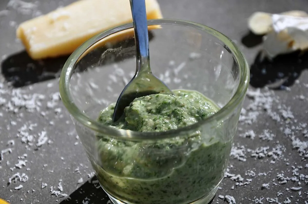 Brændenældepesto Brændenældepesto