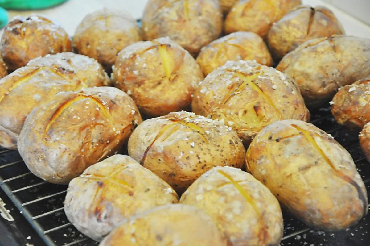 Bagte kartofler til mange Bagte kartofler til mange