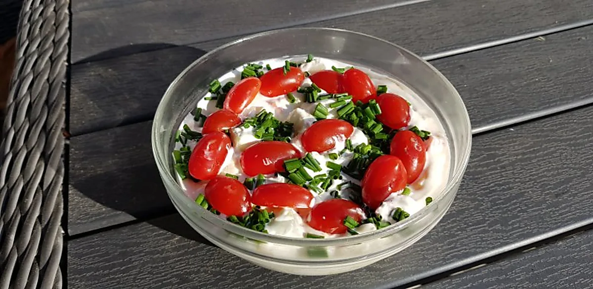 Kold kartoffelsalat med agurk og vandmelon Kold kartoffelsalat med agurk og vandmelon
