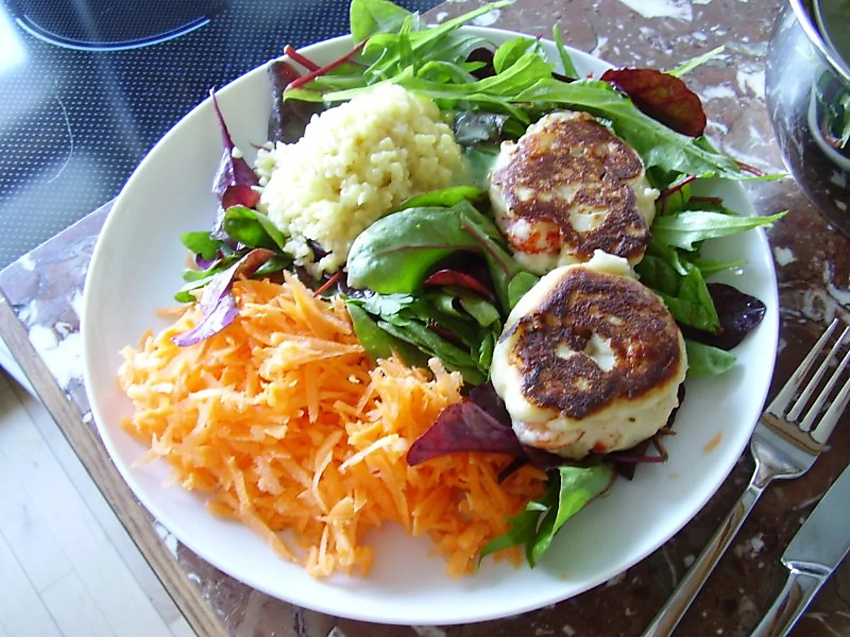 Fiskefrikadeller m. krebsehaler Fiskefrikadeller m. krebsehaler
