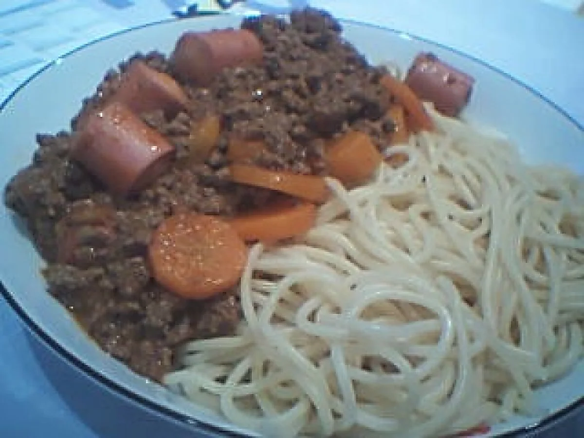 Kødsovs med Spaghetti Kødsovs med Spaghetti