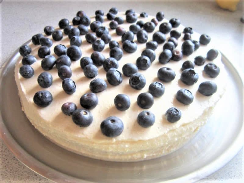 Banan/cheesecake m. blåbær Banan/cheesecake m. blåbær opskrift - Lækker hjemmelavet ret