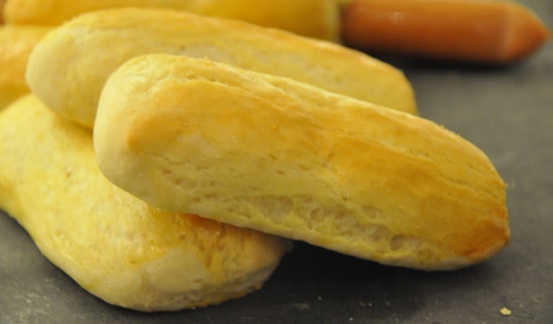 Hjemmelavede pølsebrød