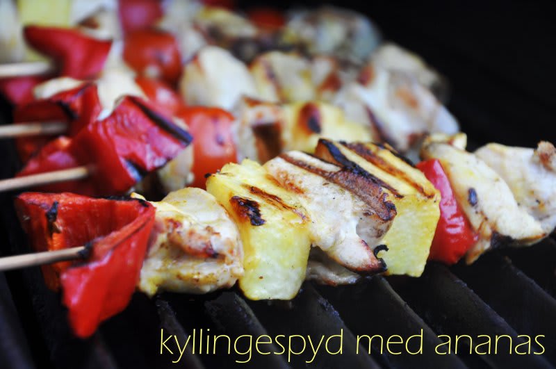 Kyllingespyd med ananas opskrift - Lækker hjemmelavet ret