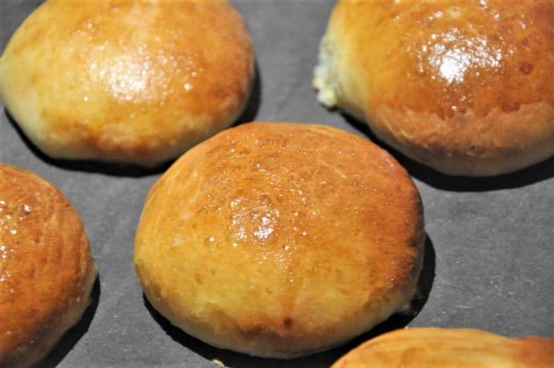 Brioche burgerboller - luftige med crispy skorp