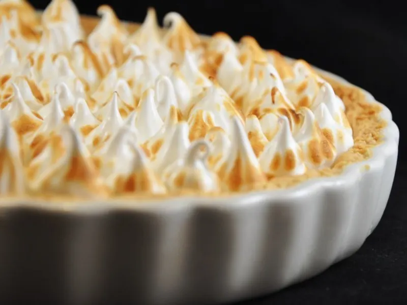 Tærte med citroncreme og marengs Tærte med citroncreme og marengs