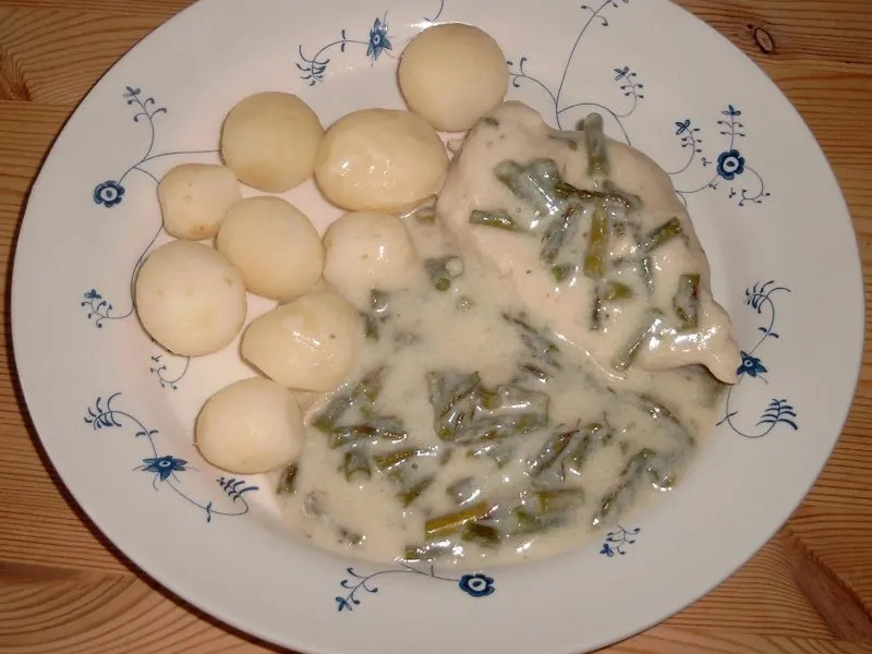 kyllingebryst med grønaspargessovs