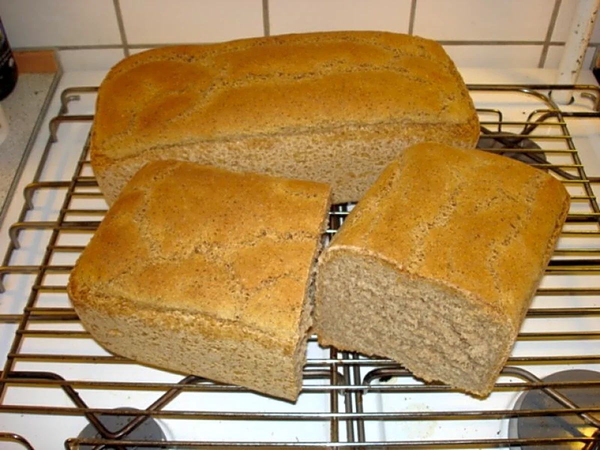 Rugbrød (2 brød) - Opskrift på Rugbrød (2 brød)