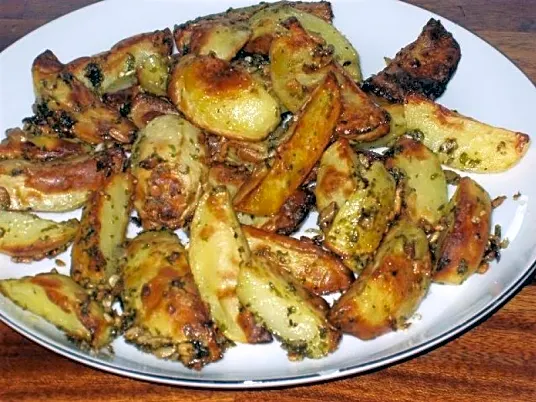 Grøn pesto kartofler