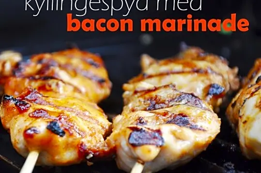 Kyllingespyd med bacon marinade