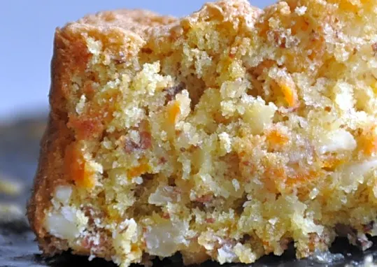 Italiensk gulerodskage