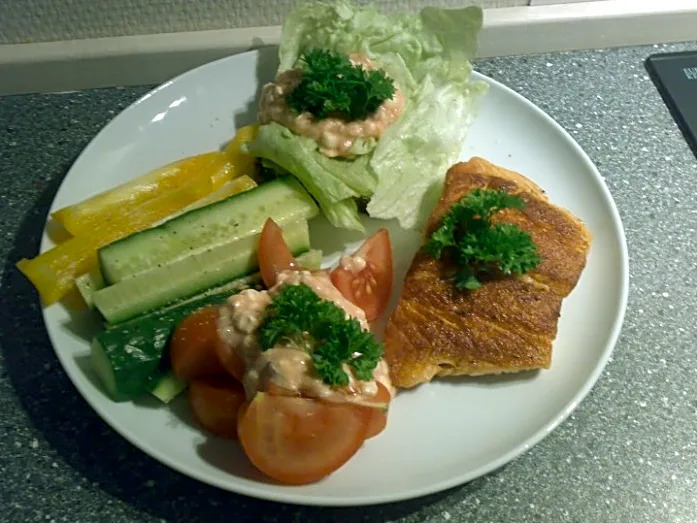 Forslag til sund hurtig frokost - Sej med grønt og dressing 