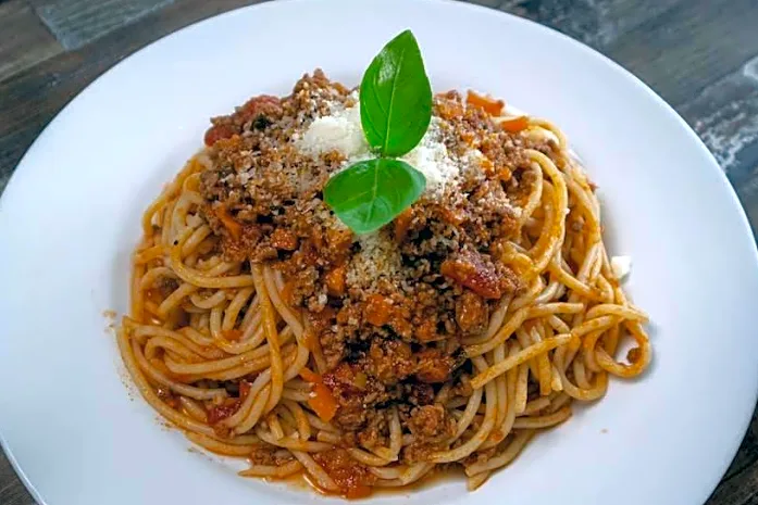 spaghetti bolognese