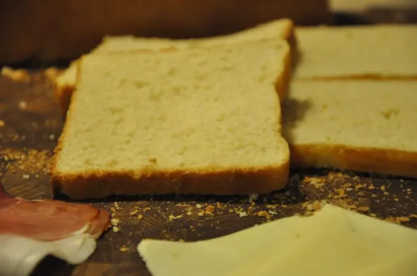 Toastbrød - Opskrift på Toastbrød
