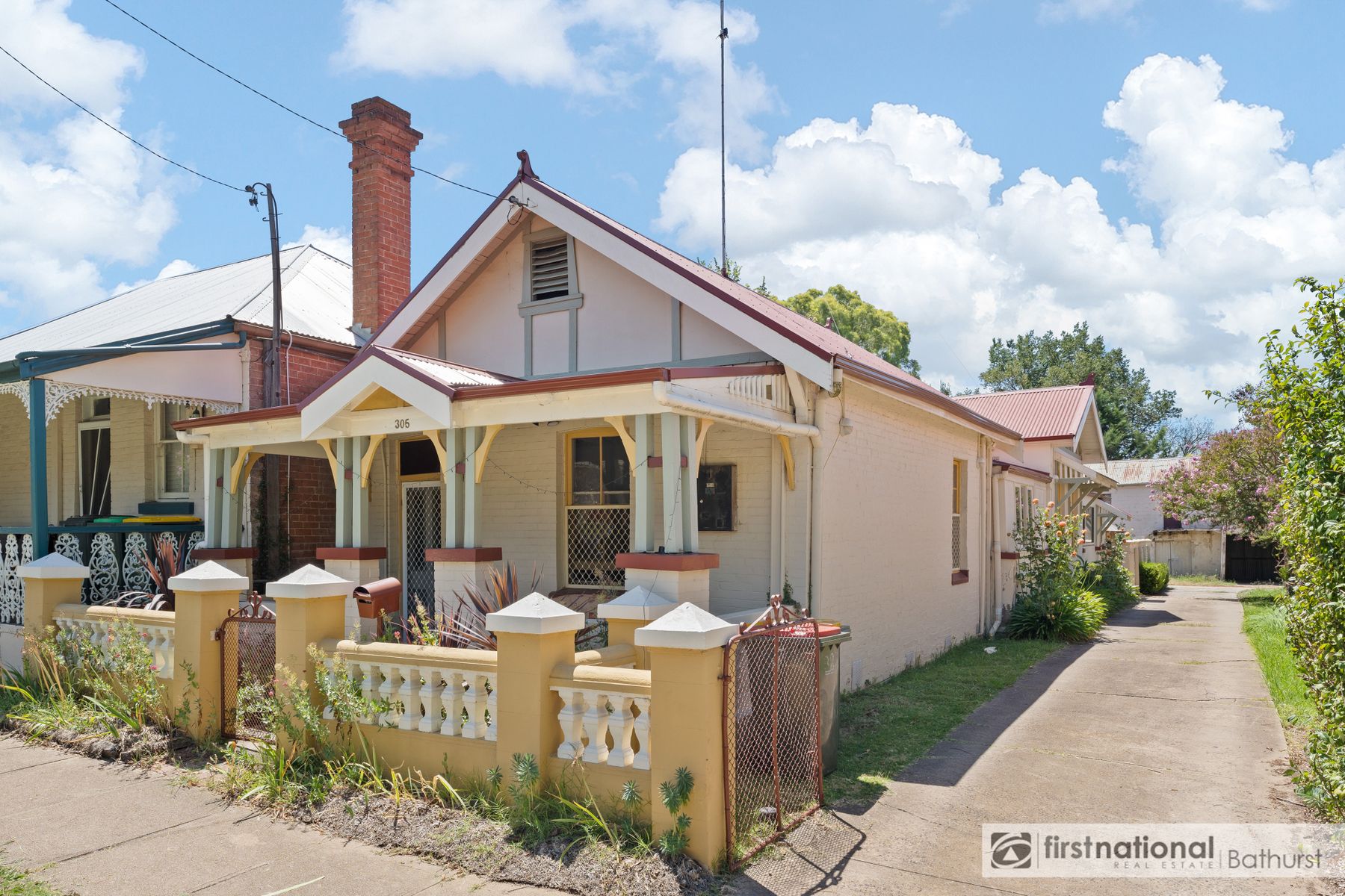 305 Russell Street, Bathurst