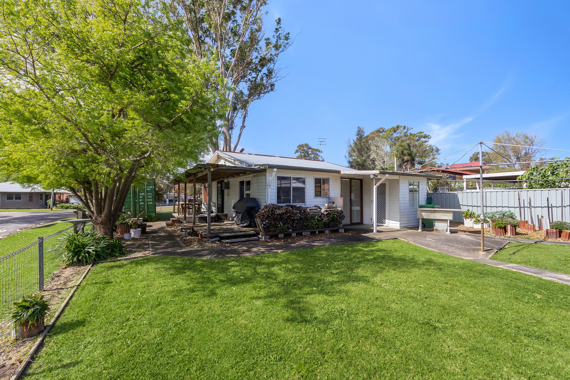 298 Tuggerawong Road, Tuggerawong