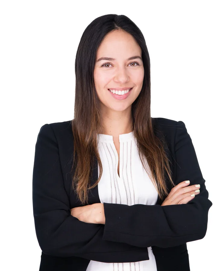 Foto profesional medio cuerpo mujer, Retrato corporativo, Karla Cordero Photography