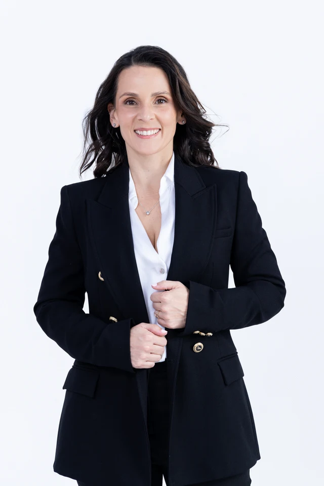 Foto profesional medio cuerpo mujer, Retrato corporativo, Marca personal, Karla Cordero Photography